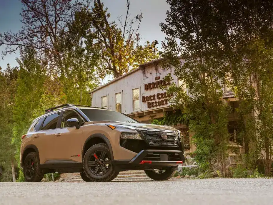 2026 Nissan Armada SV 4x4's photo
