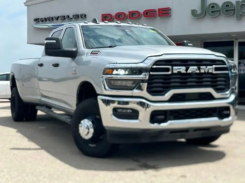 2026 RAM 3500 Tradesman 4WD Crew Cab LWB's photo