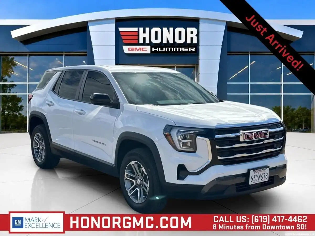 2025 GMC Terrain Elevation AWD's photo