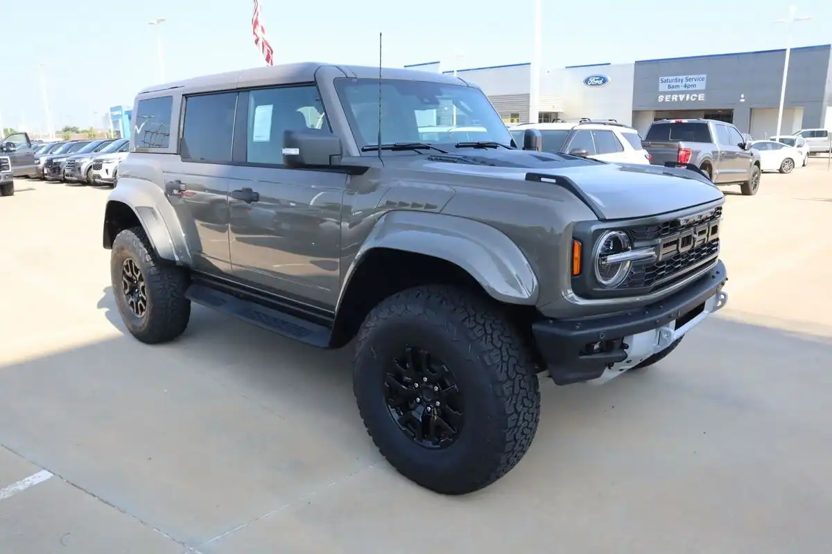 2026 Ford Bronco Raptor 4x4's photo