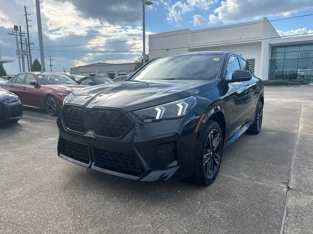 2026 BMW X2 xDrive28i's photo