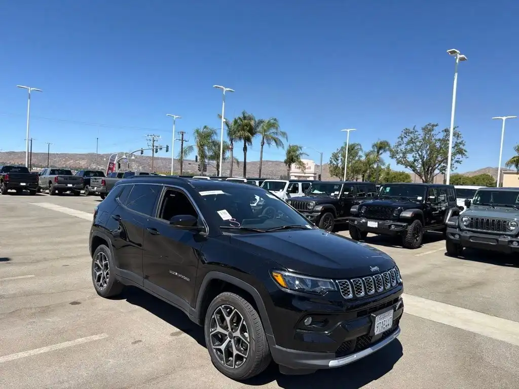 2025 Jeep Compass Limited 4WD's photo