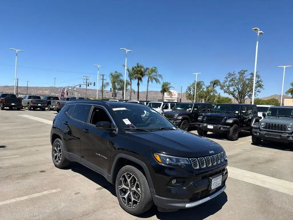 2025 Jeep Compass Limited 4WD's photo