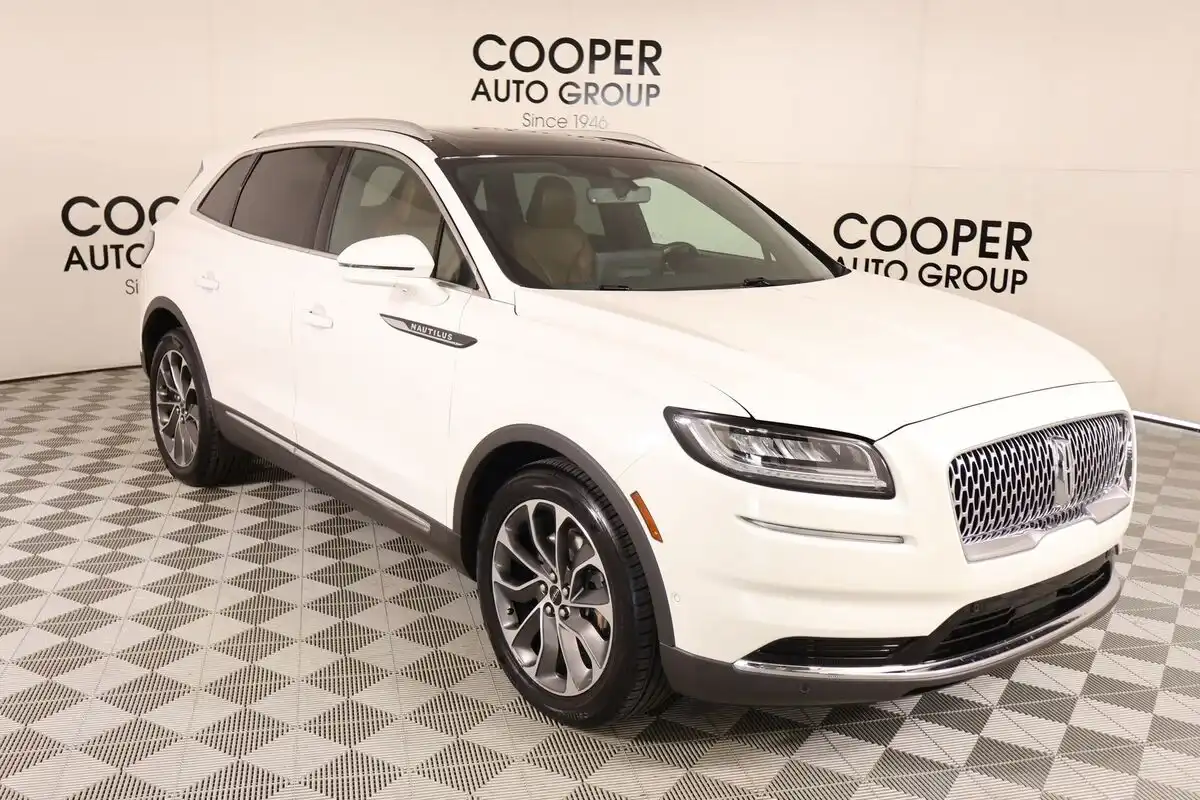 2022 Lincoln Nautilus Reserve AWD's photo