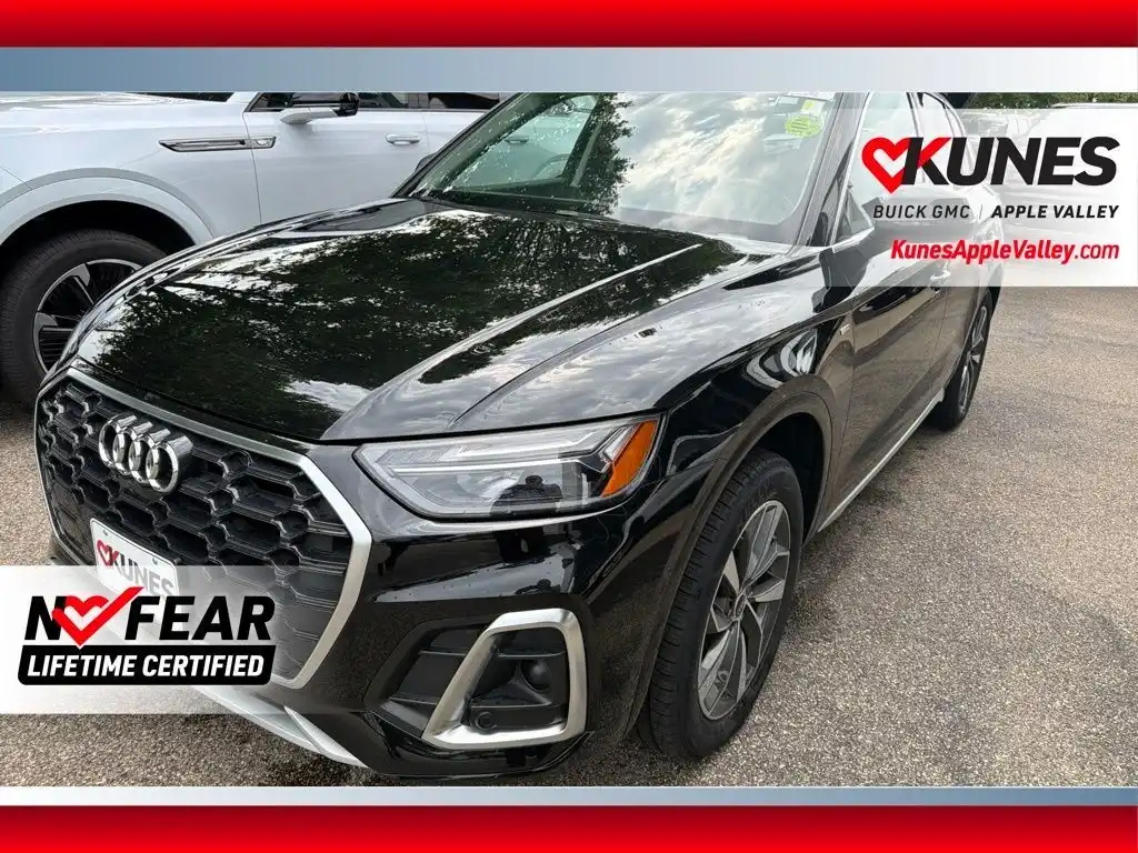 2023 Audi Q5 45 Premium Plus's photo