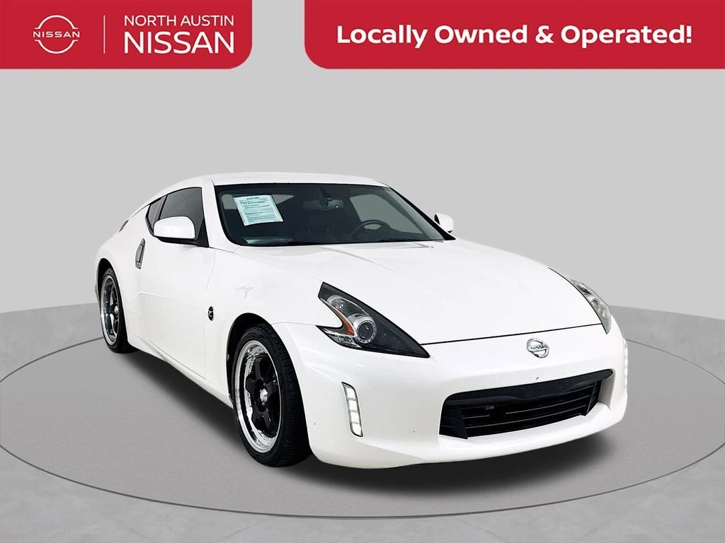 2020 Nissan 370Z Coupe 6MT's photo