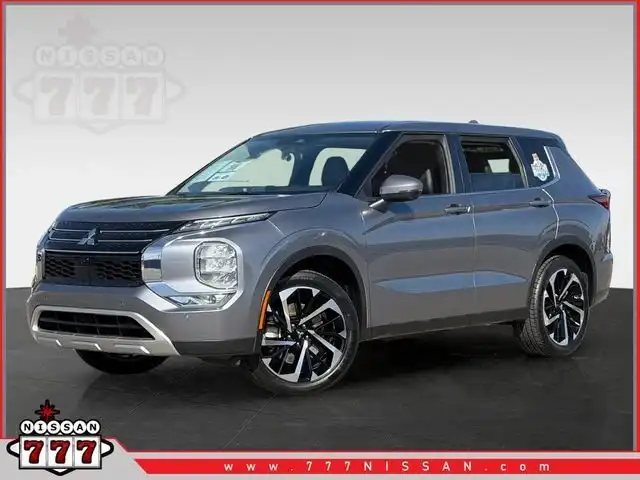 2024 Mitsubishi Outlander SE 2WD's photo