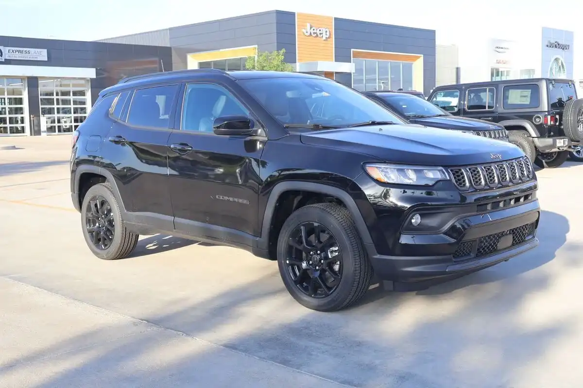 2026 Jeep Compass Altitude 4X4's photo