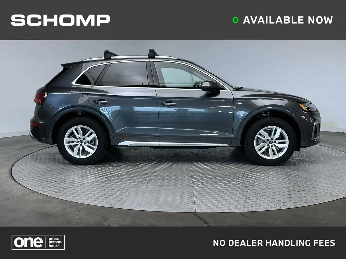 2023 Audi Q5 45 Premium's photo