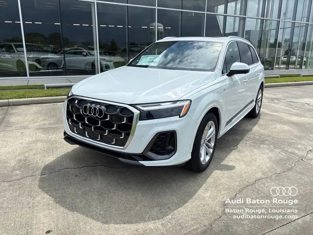 2026 Audi Q7 55 Prestige quattro Tiptronic's photo