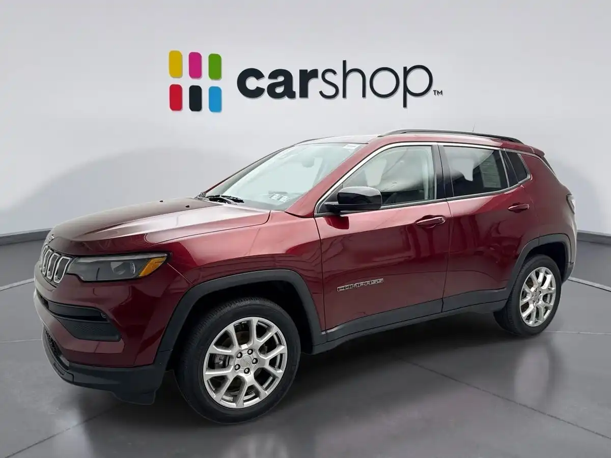 2022 Jeep Compass Latitude Lux 4X4's photo
