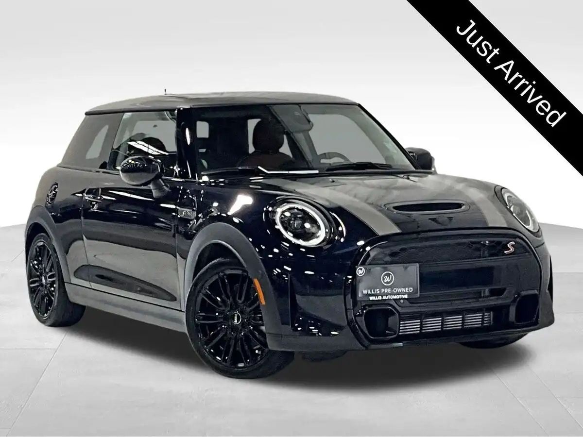 2023 MINI Cooper Cooper S 3 Door's photo