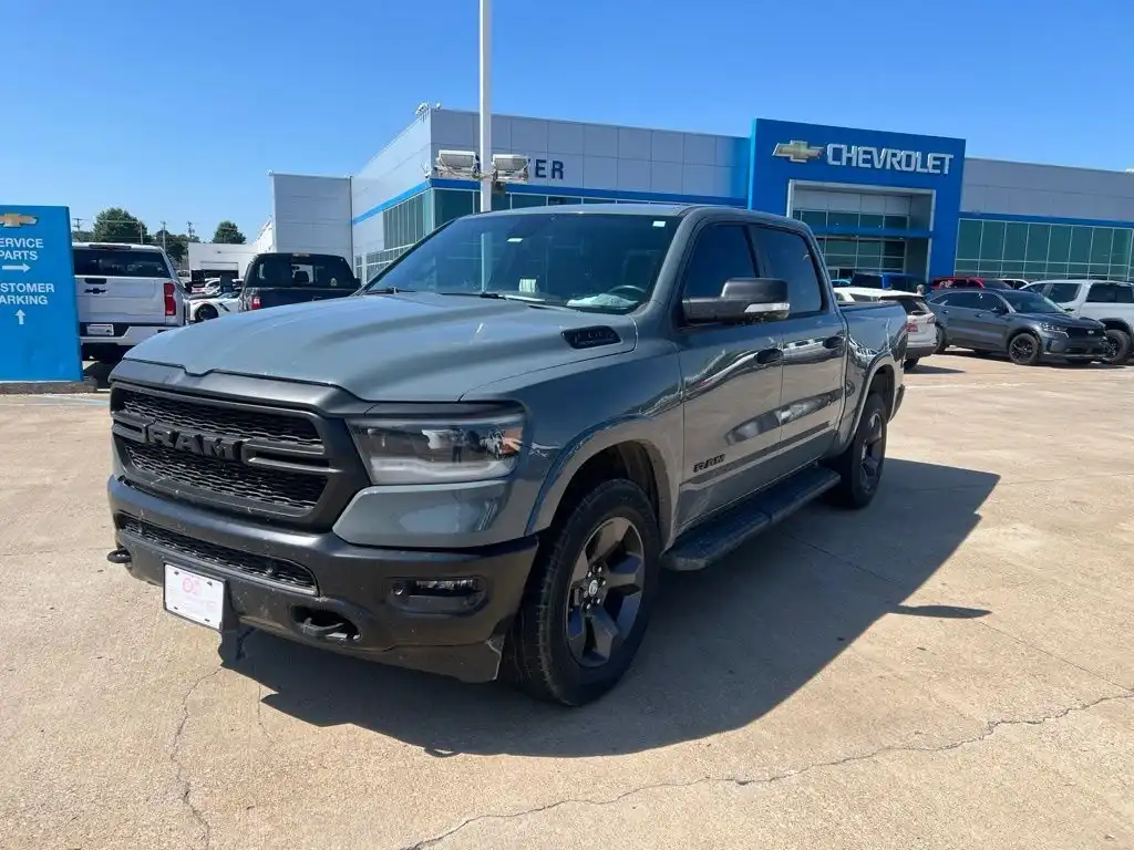 2021 RAM 1500 Big Horn/Lone Star 4x4 Crew Cab 5'7's photo