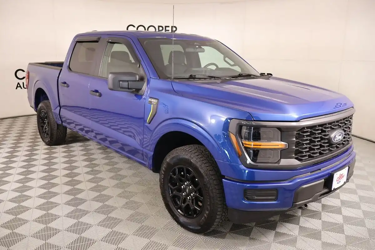 2025 Ford F-150 STX 4WD SuperCrew 5-1/2' Box's photo