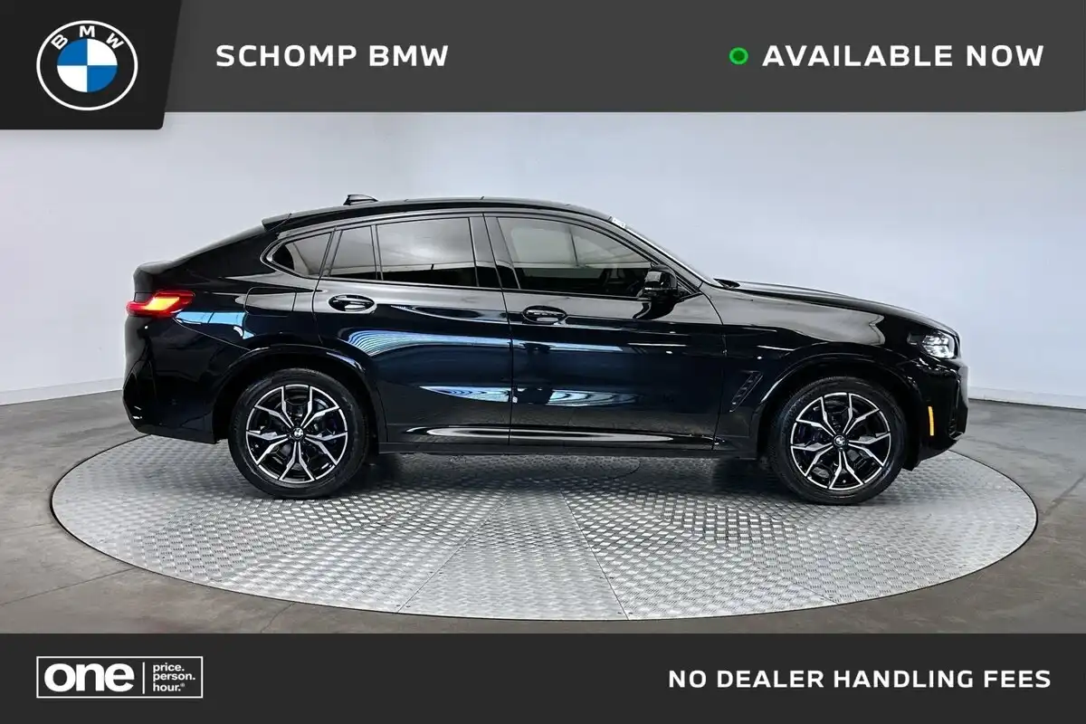 2024 BMW X4 M40i's photo