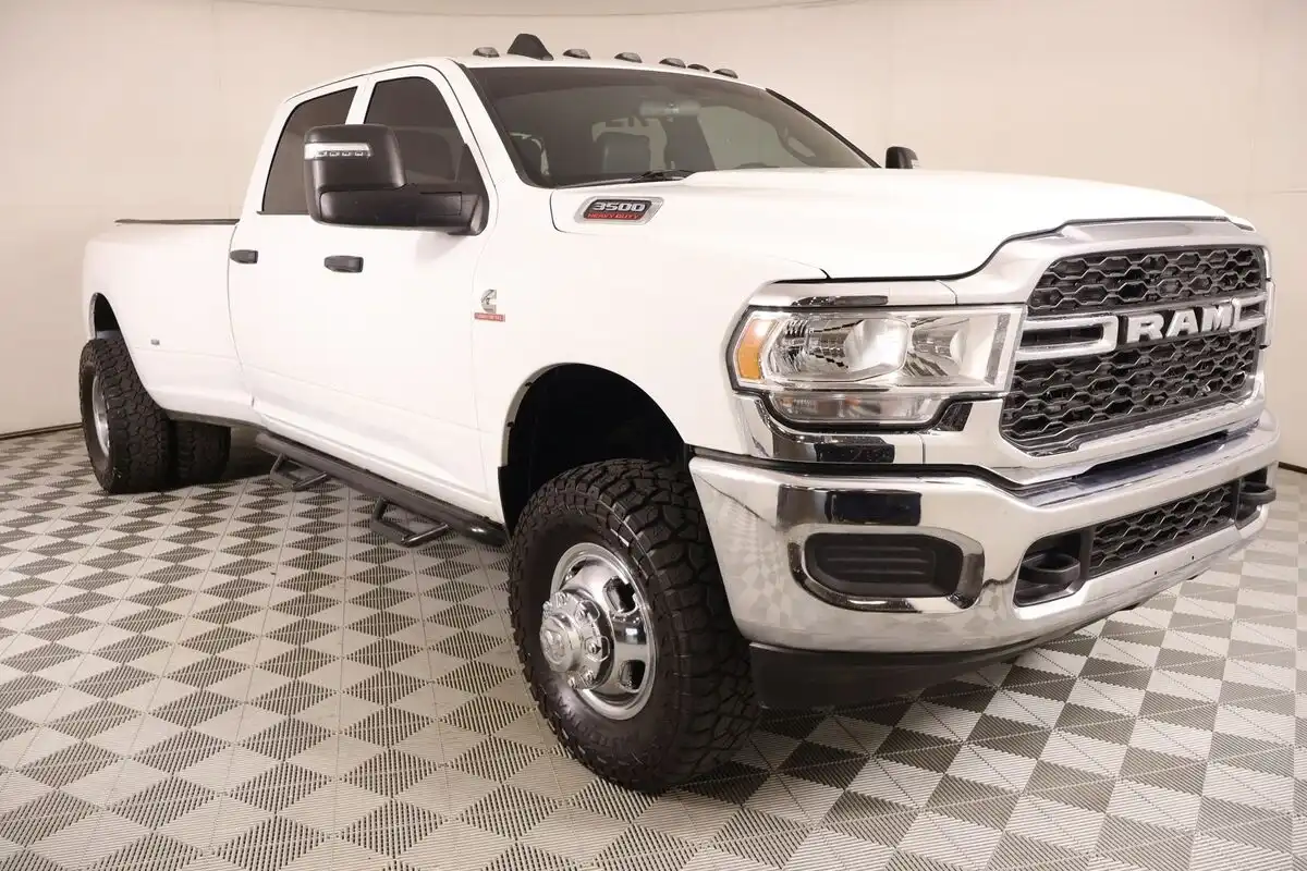 2024 RAM 3500 Tradesman 4WD Crew Cab LWB's photo