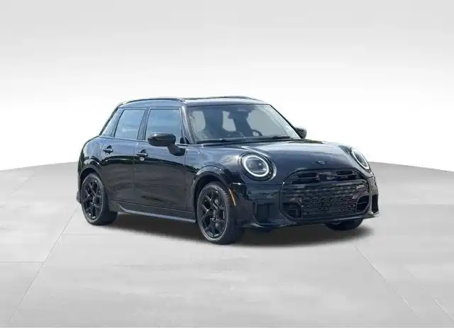 2026 MINI Hardtop Cooper S's photo