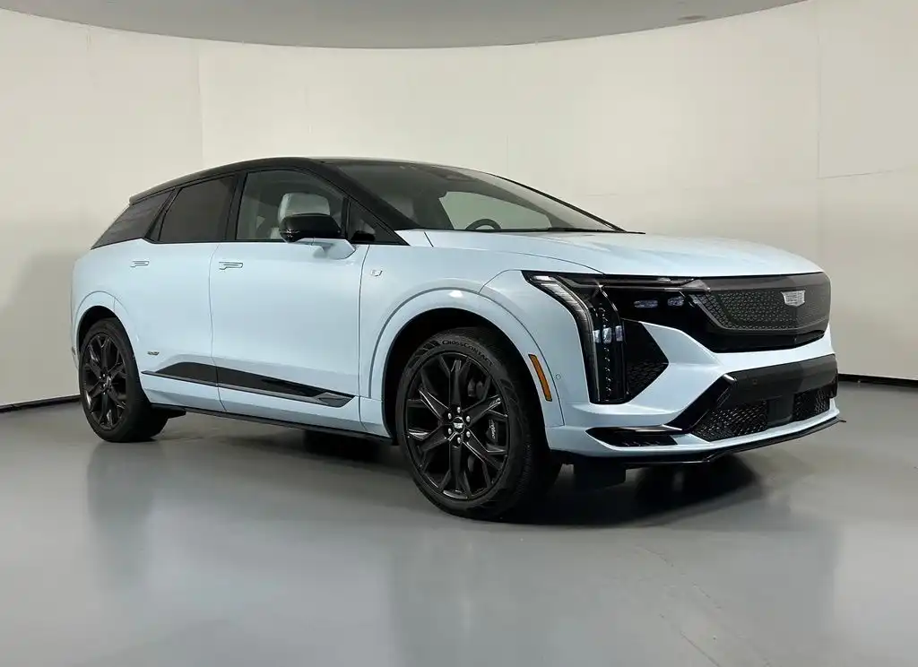 2026 Cadillac Optiq V-Series's photo