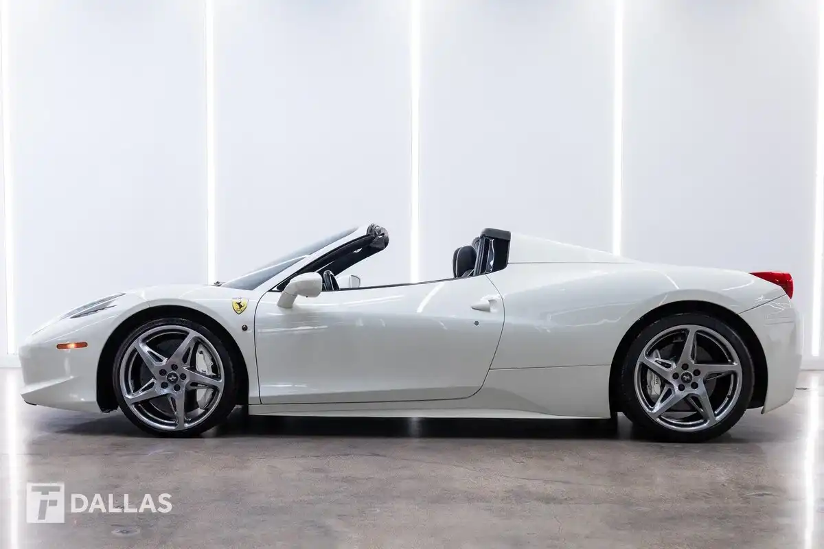 2013 Ferrari 458 Base's photo