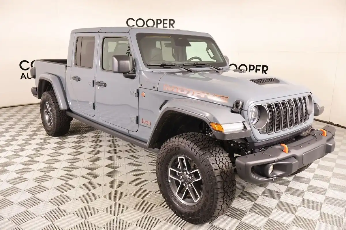 2026 Jeep Gladiator Mojave X Auto's photo