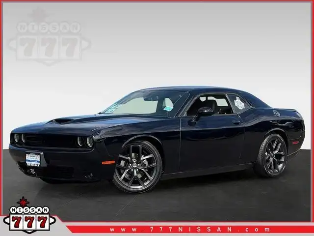 2021 Dodge Challenger GT Auto's photo
