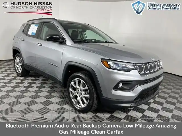 2022 Jeep Compass Latitude Lux 4X4's photo