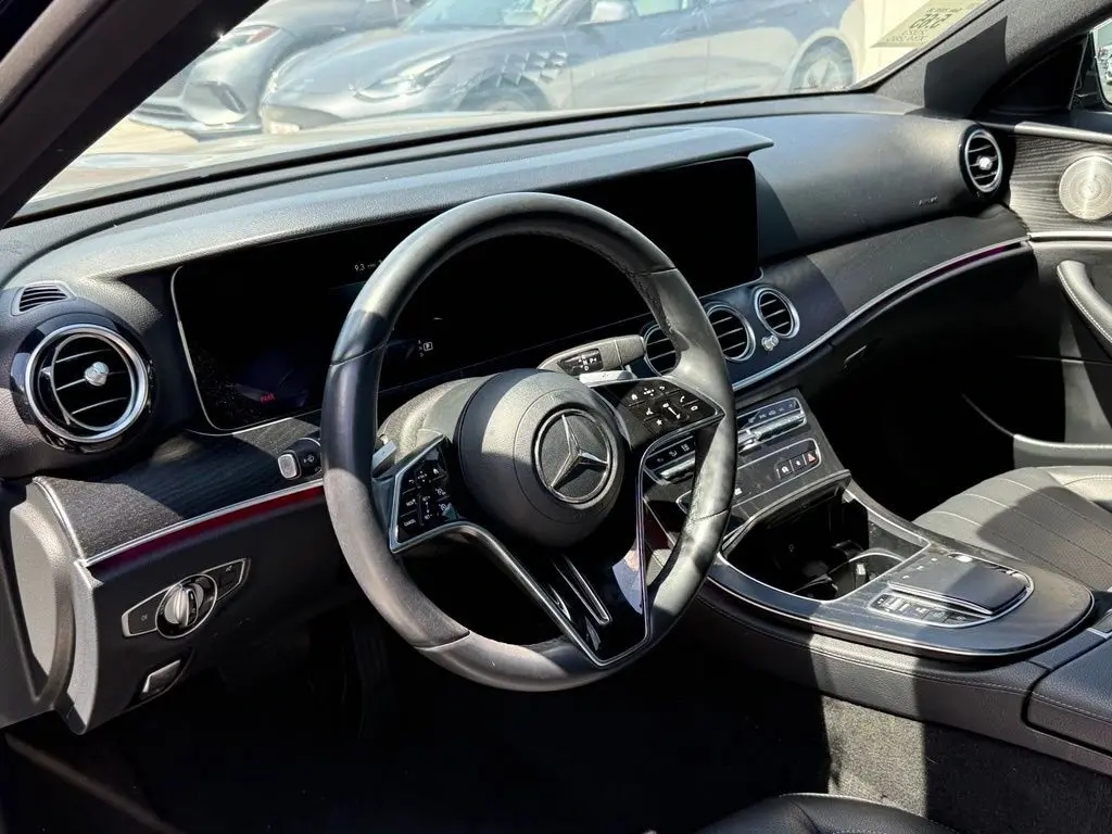 2023 Mercedes-Benz E-Class E350 photo 3