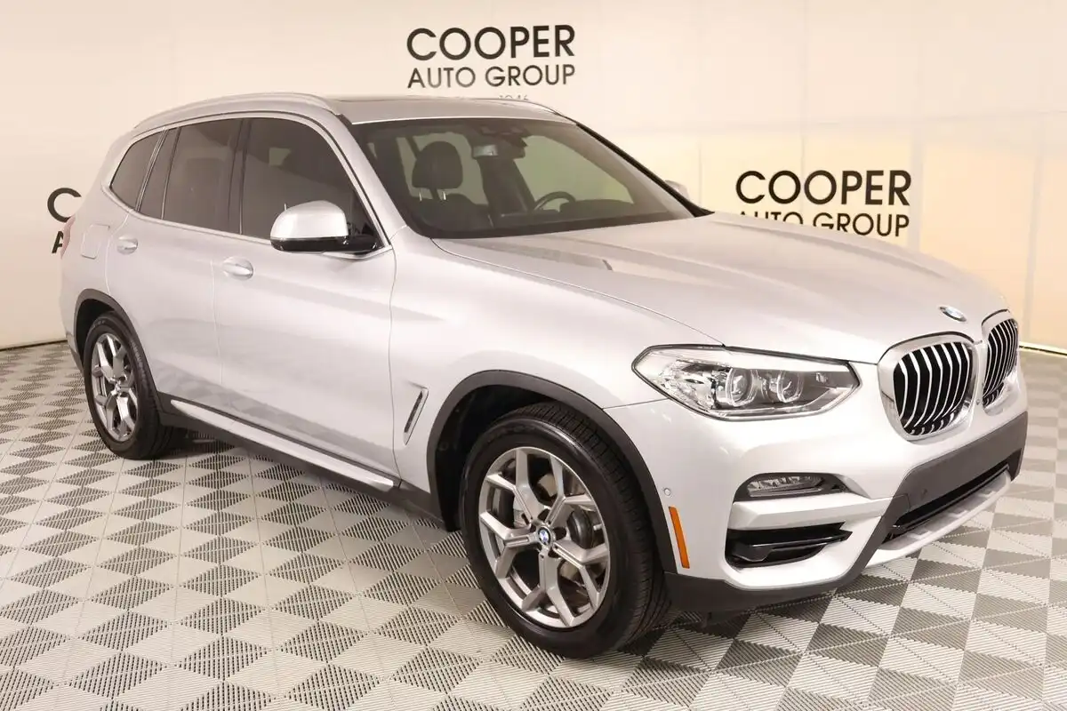 2021 BMW X3 sDrive30i's photo