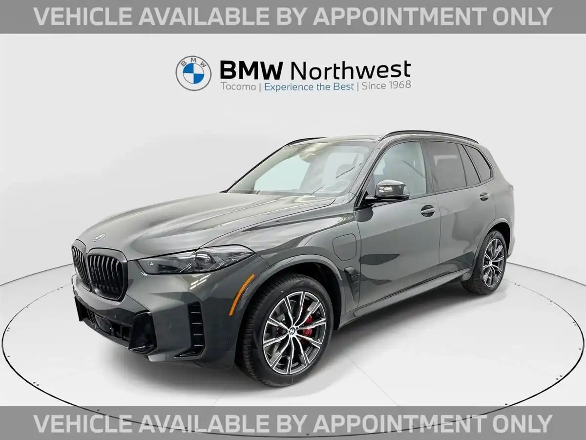 2026 BMW X5 xDrive50e's photo