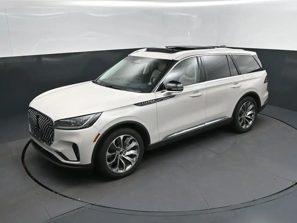 2025 Lincoln Aviator Reserve RWD's photo
