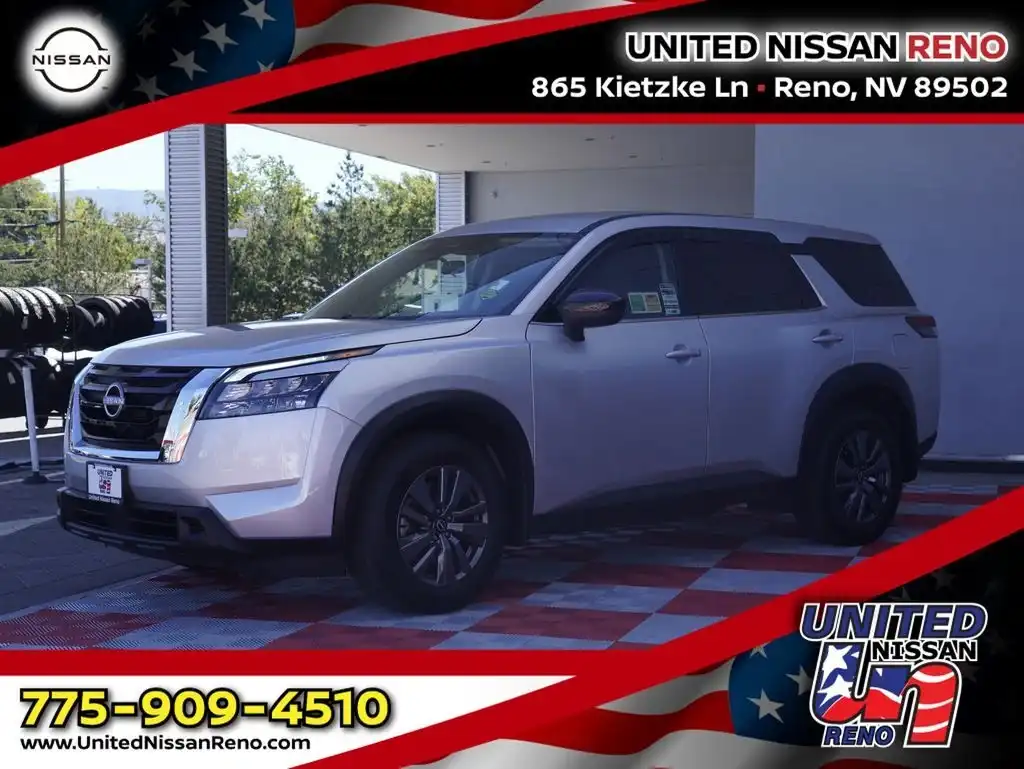 2025 Nissan Pathfinder S 4WD's photo