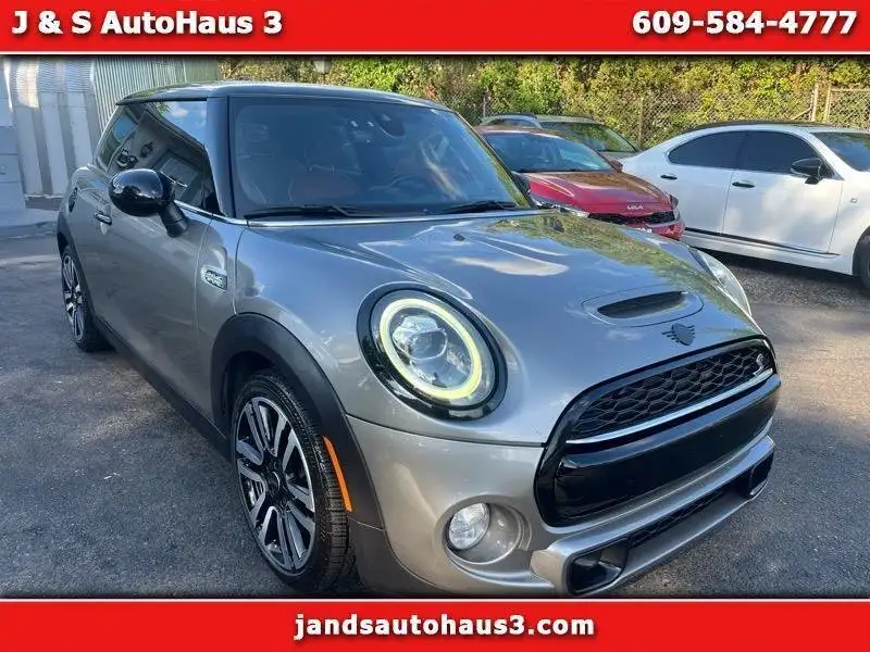 2019 MINI Hardtop Cooper S Iconic's photo