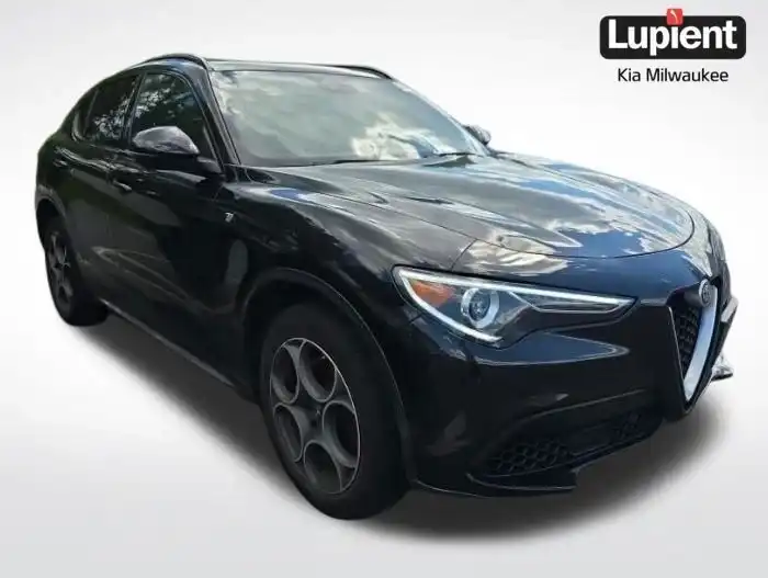 2023 Alfa Romeo Stelvio Ti AWD's photo