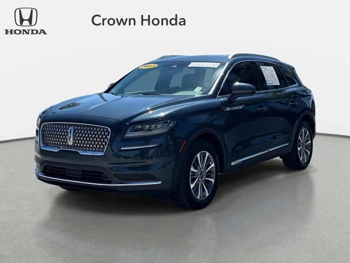 2023 Lincoln Nautilus Reserve FWD's photo