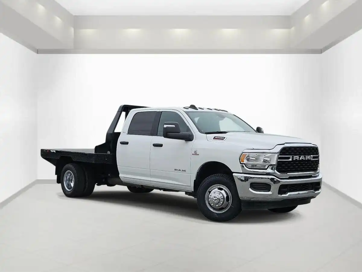 2024 RAM 3500 SLT 4WD Crew Cab's photo
