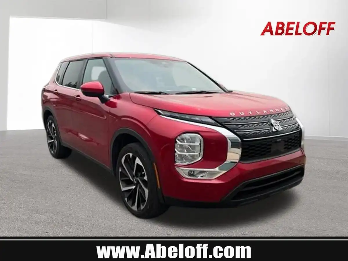2024 Mitsubishi Outlander SE S-AWC's photo