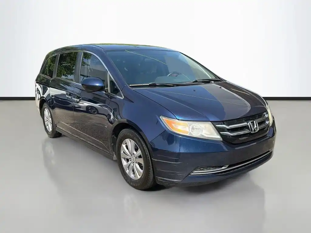 2016 Honda Odyssey SE's photo