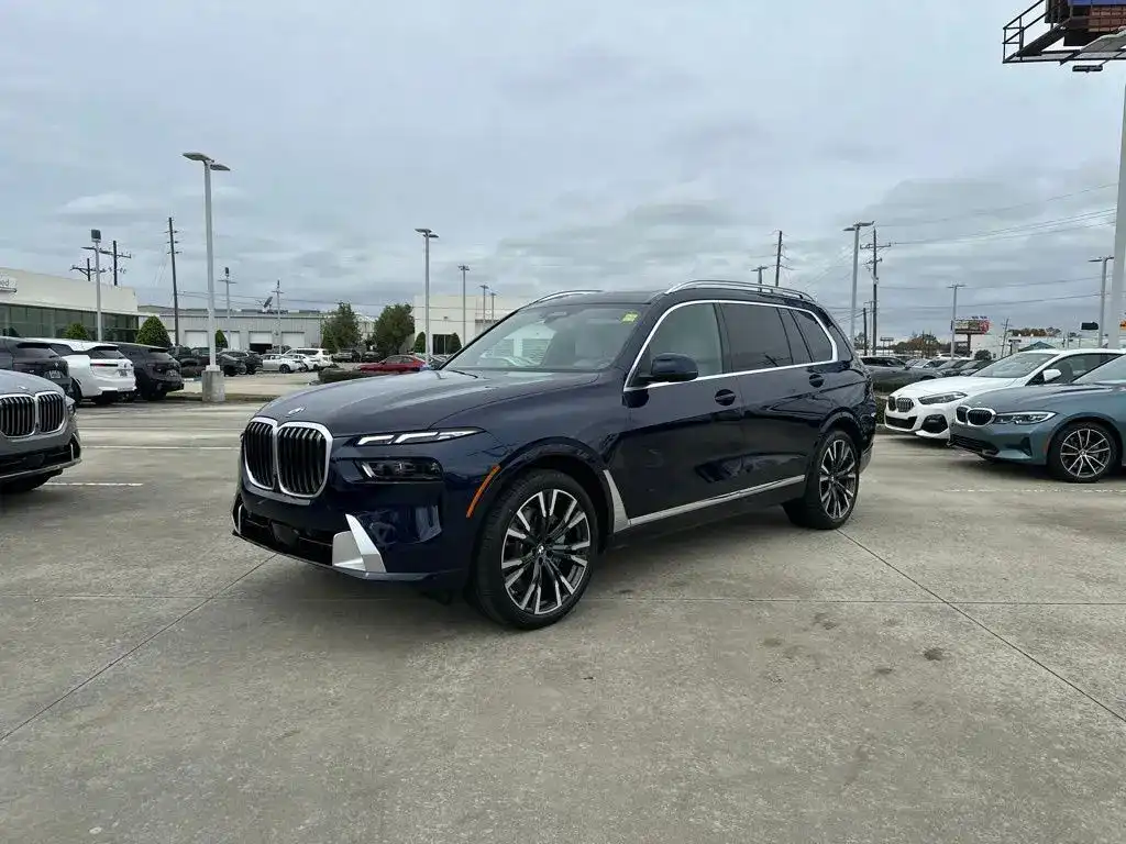 2026 BMW X7 xDrive40i's photo