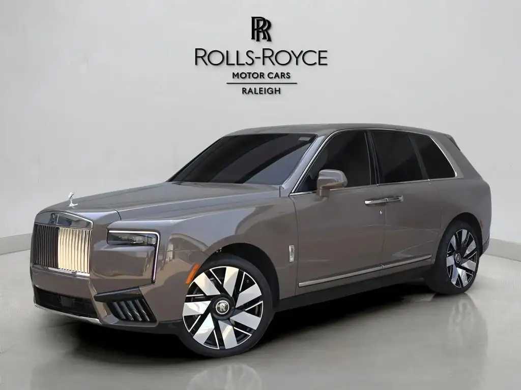 2026 Rolls-Royce Cullinan Base's photo