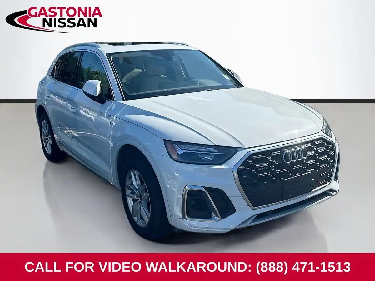 2022 Audi Q5 45 Premium's photo