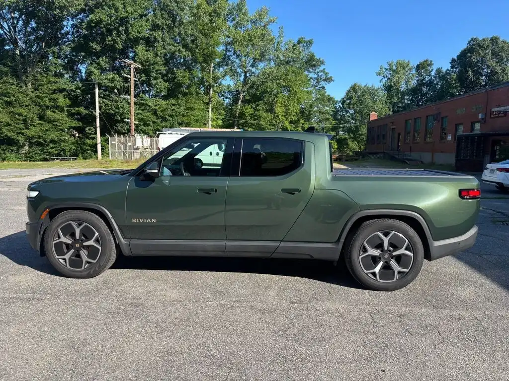 2022 Rivian R1T Adventure's photo