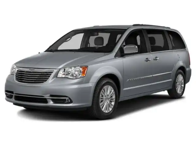 2015 Chrysler Town & Country Touring-L's photo