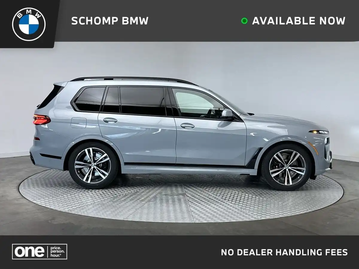 2027 BMW X7 xDrive40i's photo
