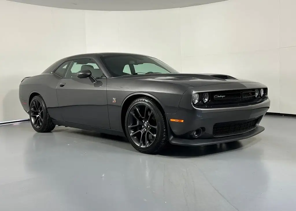 2021 Dodge Challenger R/T Scat Pack photo 1