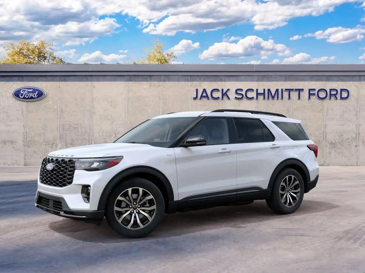 2027 Ford Explorer ST-Line 4WD's photo
