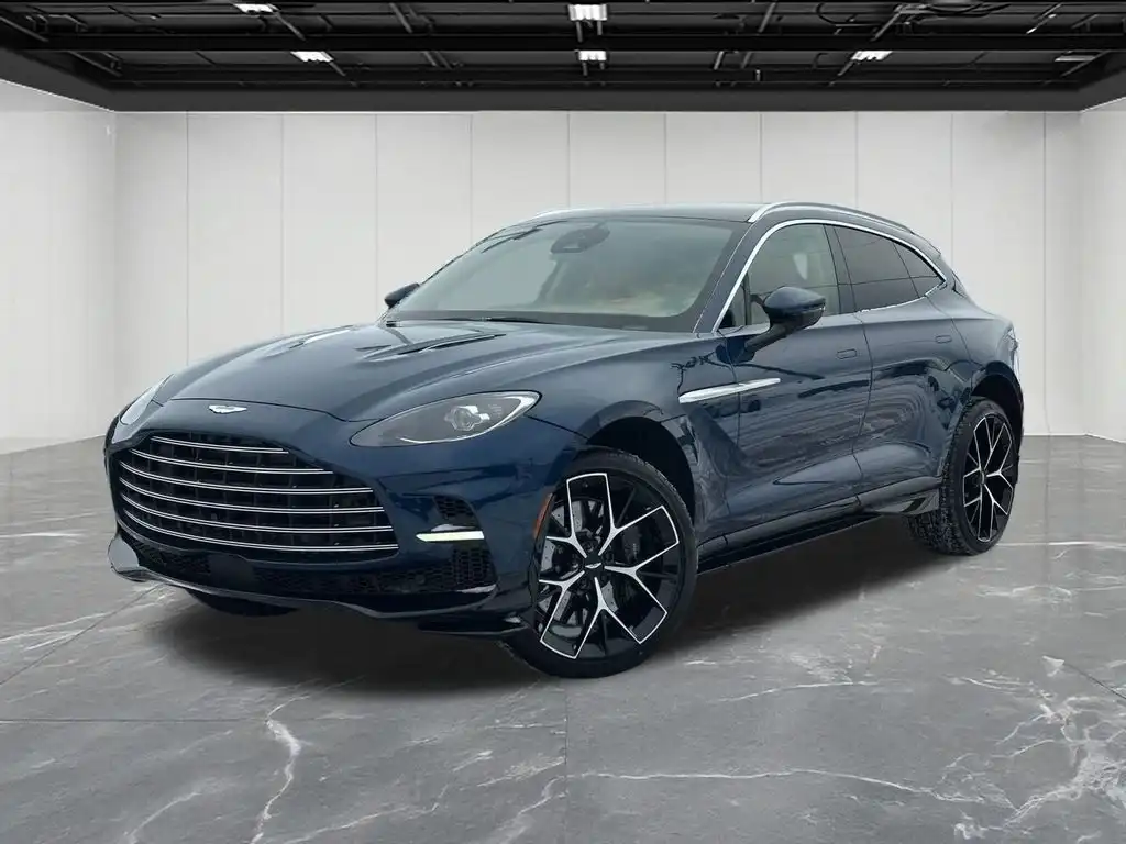 2026 Aston Martin DBX 4.0 V8 707 AWD's photo