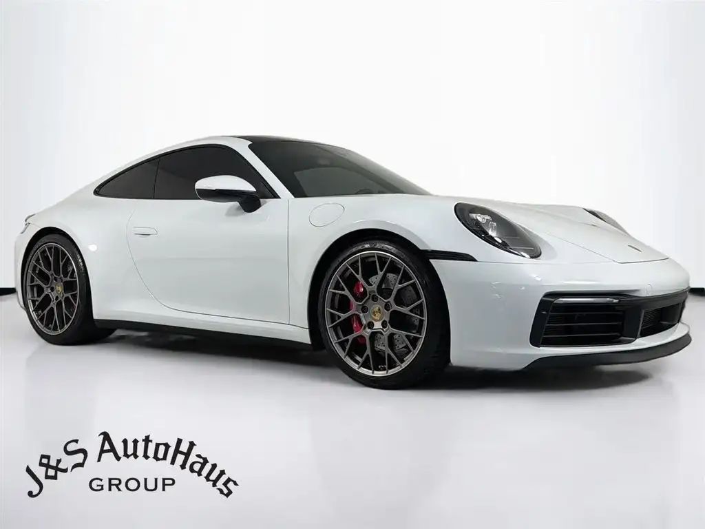 2020 Porsche 911 Carrera S Coupe's photo
