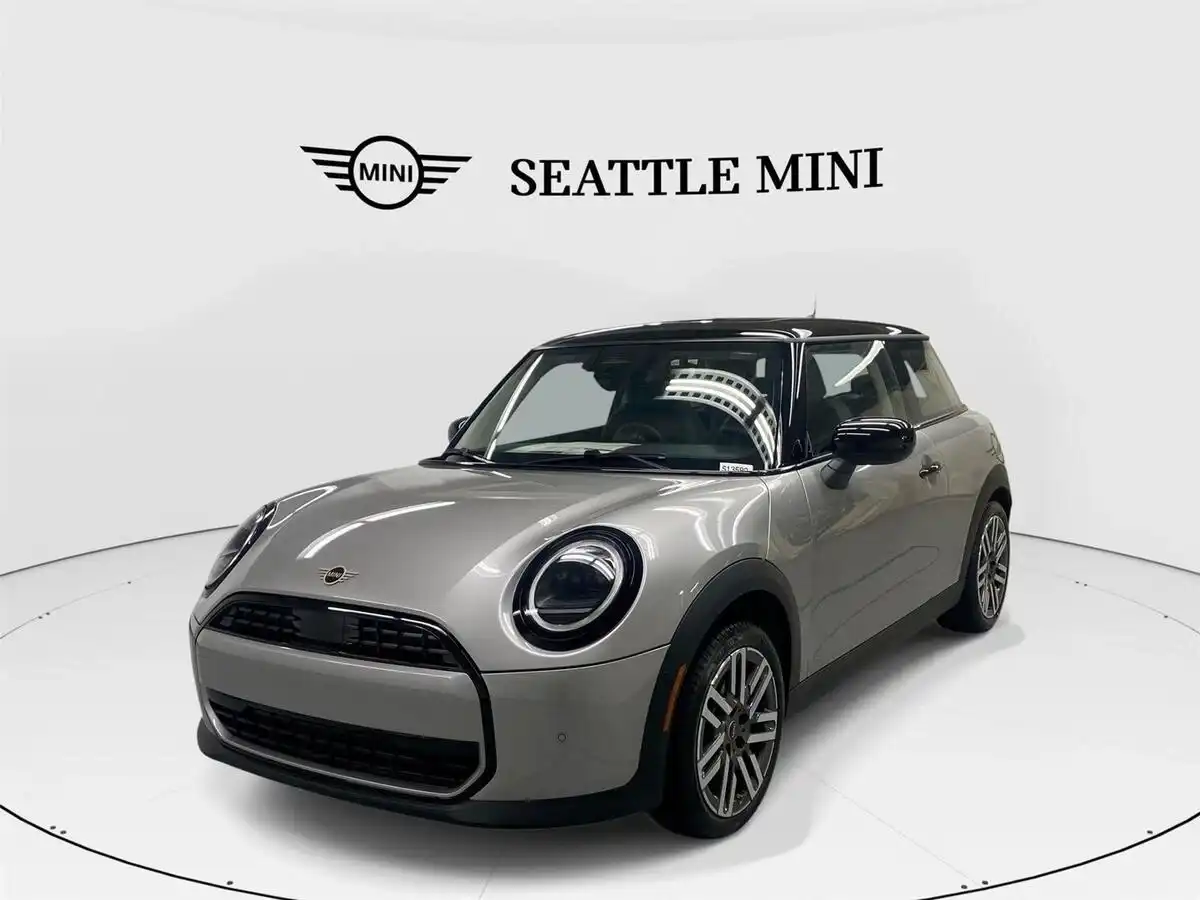 2026 MINI Hardtop's photo