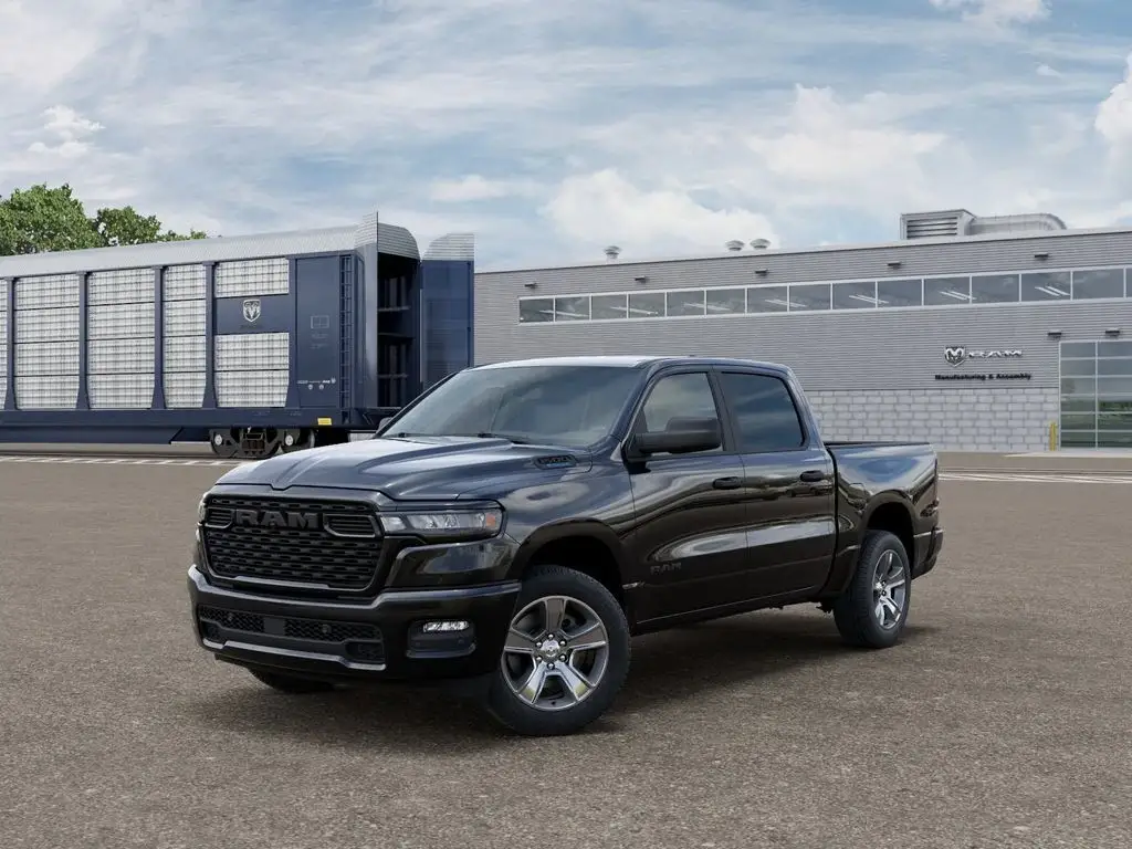 2026 RAM 1500 Express Crew Cab 5'7 photo 1