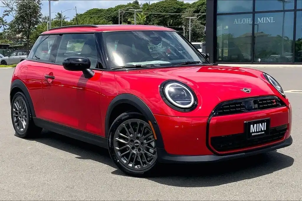 2026 MINI Hardtop Cooper S Signature's photo